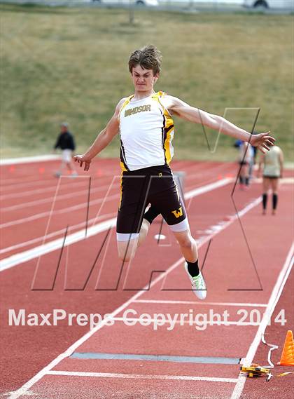 Thumbnail 2 in Maxine Ehrman Invitational (Boys) photogallery.