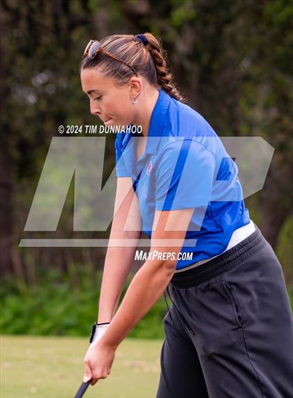 Thumbnail 1 in UIL Golf 5A Region 4 District 25 Tournament photogallery.