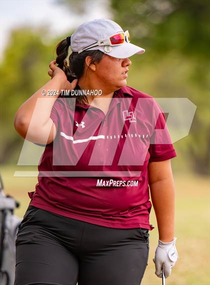 Thumbnail 2 in UIL Golf 5A Region 4 District 25 Tournament photogallery.