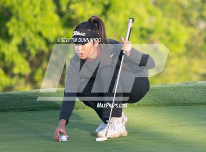 Thumbnail 1 in UIL Golf 5A Region 4 District 25 Tournament photogallery.