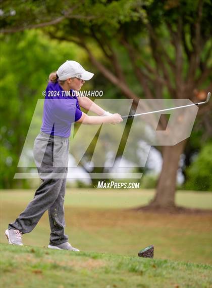 Thumbnail 2 in UIL Golf 5A Region 4 District 25 Tournament photogallery.