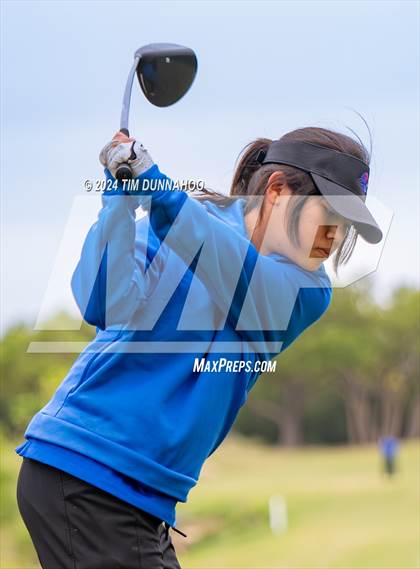 Thumbnail 2 in UIL Golf 5A Region 4 District 25 Tournament photogallery.