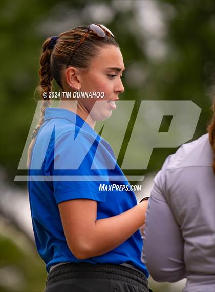 Thumbnail 1 in UIL Golf 5A Region 4 District 25 Tournament photogallery.