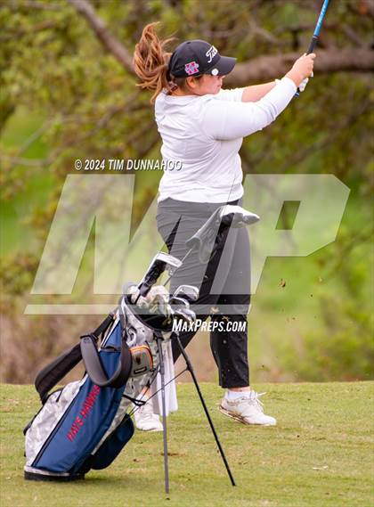 Thumbnail 3 in UIL Golf 5A Region 4 District 25 Tournament photogallery.