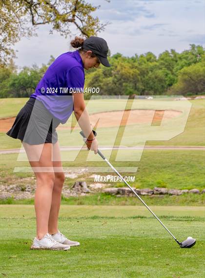 Thumbnail 3 in UIL Golf 5A Region 4 District 25 Tournament photogallery.