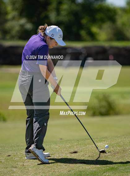 Thumbnail 2 in UIL Golf 5A Region 4 District 25 Tournament photogallery.