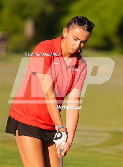 Thumbnail 2 in UIL Golf 5A Region 4 District 25 Tournament photogallery.