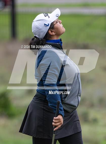 Thumbnail 2 in UIL Golf 5A Region 4 District 25 Tournament photogallery.