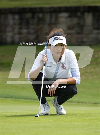 Thumbnail 2 in UIL Golf 5A Region 4 District 25 Tournament photogallery.
