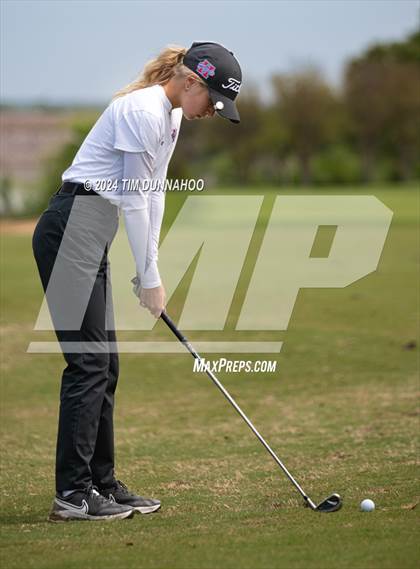Thumbnail 2 in UIL Golf 5A Region 4 District 25 Tournament photogallery.