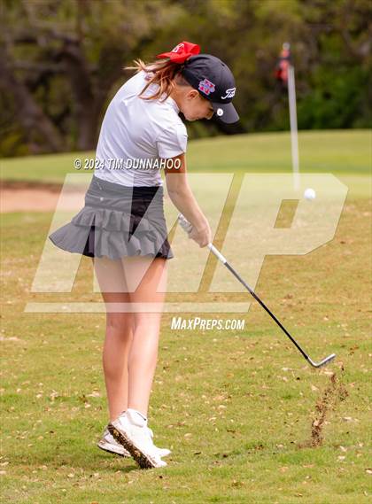 Thumbnail 2 in UIL Golf 5A Region 4 District 25 Tournament photogallery.