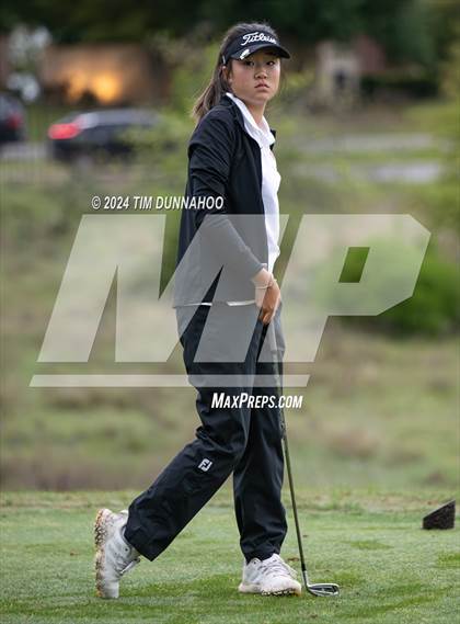 Thumbnail 1 in UIL Golf 5A Region 4 District 25 Tournament photogallery.