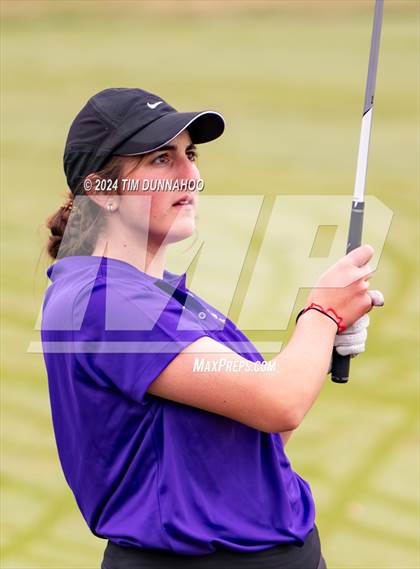 Thumbnail 2 in UIL Golf 5A Region 4 District 25 Tournament photogallery.