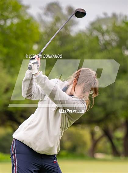 Thumbnail 3 in UIL Golf 5A Region 4 District 25 Tournament photogallery.