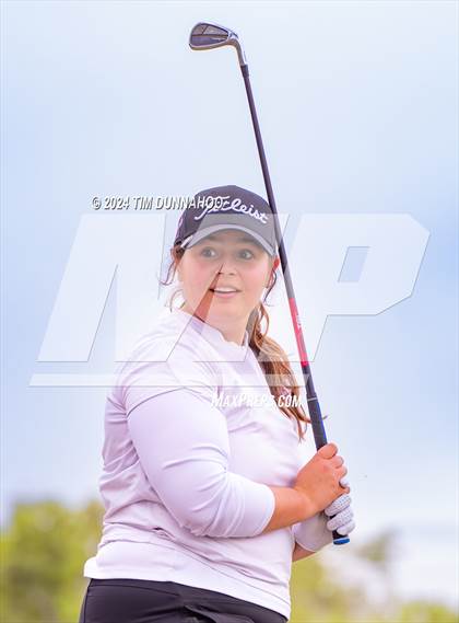 Thumbnail 2 in UIL Golf 5A Region 4 District 25 Tournament photogallery.
