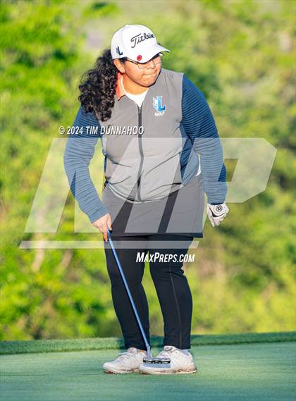 Thumbnail 2 in UIL Golf 5A Region 4 District 25 Tournament photogallery.