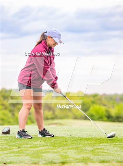Thumbnail 1 in UIL Golf 5A Region 4 District 25 Tournament photogallery.