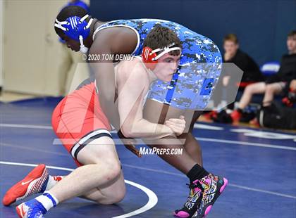 Thumbnail 3 in Houston Private School Dual Championships photogallery.
