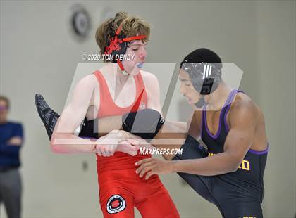 Thumbnail 3 in Houston Private School Dual Championships photogallery.