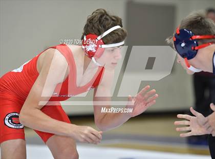 Thumbnail 3 in Houston Private School Dual Championships photogallery.