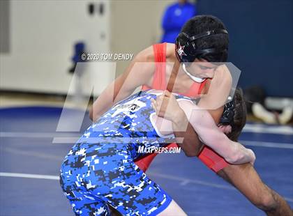 Thumbnail 3 in Houston Private School Dual Championships photogallery.