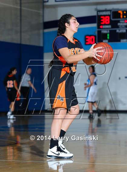 Thumbnail 2 in Beverly Hills @ Saugus photogallery.