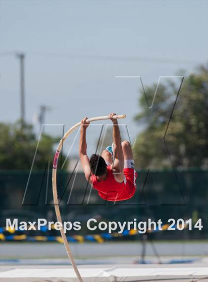 Thumbnail 2 in CIF SS Track and Field Masters Meet (Boys Events) photogallery.
