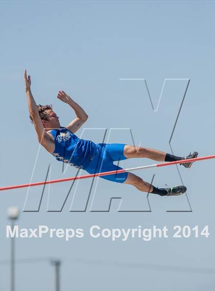 Thumbnail 1 in CIF SS Track and Field Masters Meet (Boys Events) photogallery.