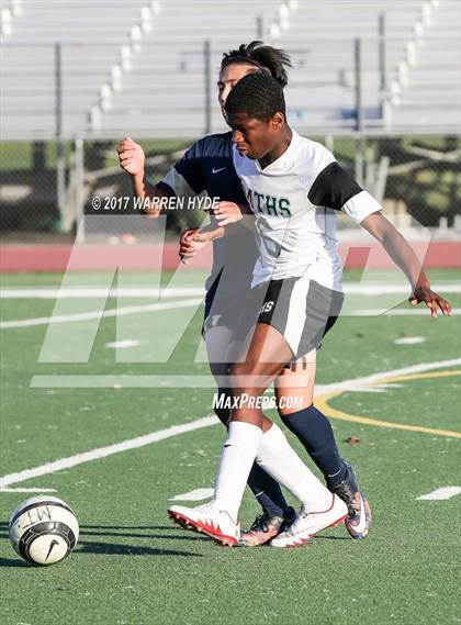Thumbnail 1 in Elk Grove @ Monterey Trail photogallery.