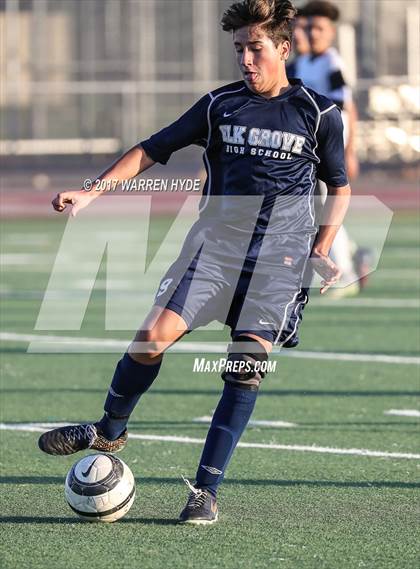 Thumbnail 1 in Elk Grove @ Monterey Trail photogallery.