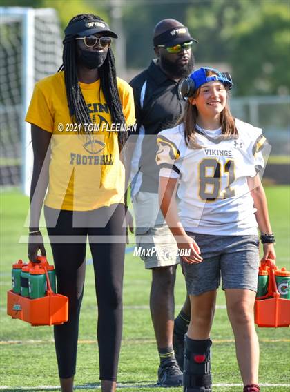 Thumbnail 1 in Shawnee Mission West @ Olathe South photogallery.