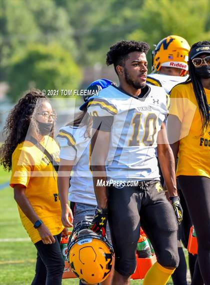 Thumbnail 3 in Shawnee Mission West @ Olathe South photogallery.