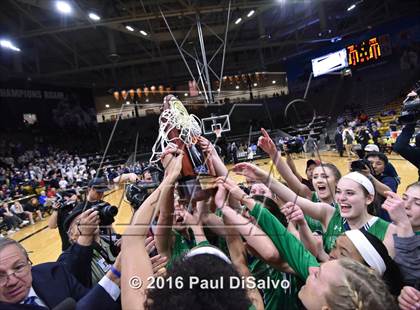Thumbnail 2 in ThunderRidge vs. Highlands Ranch (CHSAA 5A Final) photogallery.