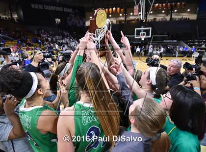 Thumbnail 2 in ThunderRidge vs. Highlands Ranch (CHSAA 5A Final) photogallery.