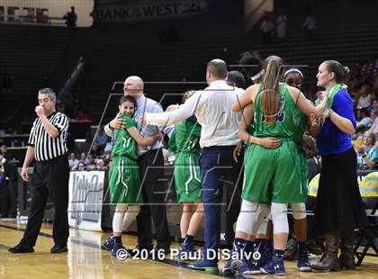 Thumbnail 1 in ThunderRidge vs. Highlands Ranch (CHSAA 5A Final) photogallery.