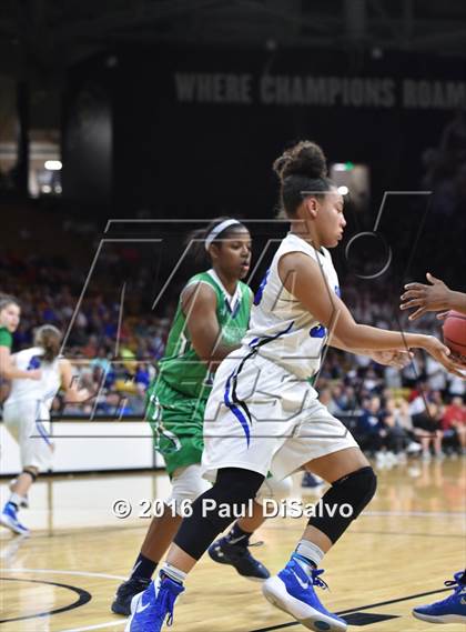 Thumbnail 2 in ThunderRidge vs. Highlands Ranch (CHSAA 5A Final) photogallery.