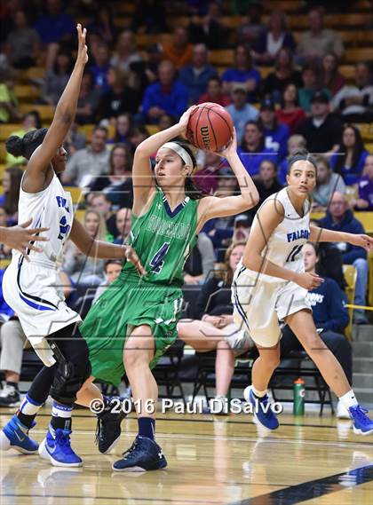 Thumbnail 1 in ThunderRidge vs. Highlands Ranch (CHSAA 5A Final) photogallery.