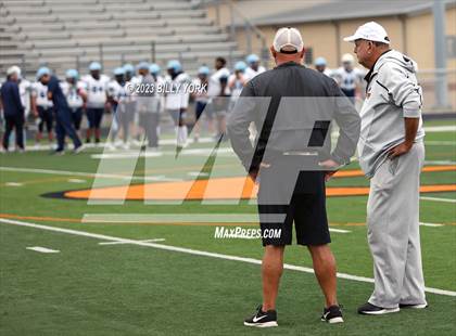 Thumbnail 2 in Grand Saline vs West Rusk photogallery.