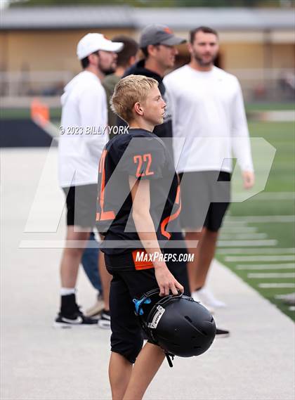 Thumbnail 3 in Grand Saline vs West Rusk photogallery.