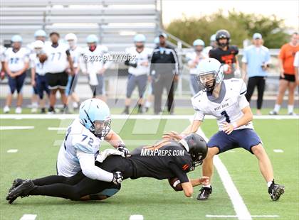 Thumbnail 3 in Grand Saline vs West Rusk photogallery.
