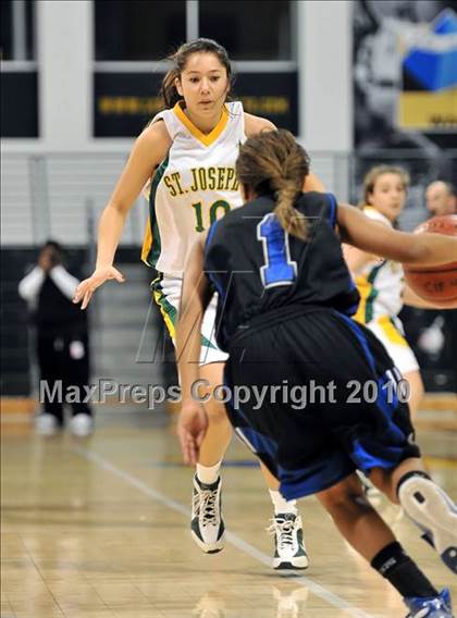 Thumbnail 2 in St. Joseph vs. Windward (CIF SS D4A Final) photogallery.