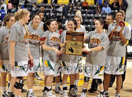 Thumbnail 1 in St. Joseph vs. Windward (CIF SS D4A Final) photogallery.