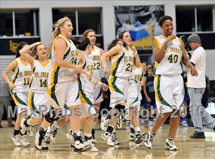 Thumbnail 3 in St. Joseph vs. Windward (CIF SS D4A Final) photogallery.