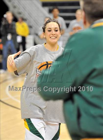 Thumbnail 2 in St. Joseph vs. Windward (CIF SS D4A Final) photogallery.