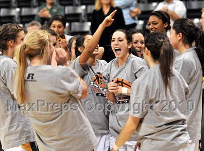 Thumbnail 1 in St. Joseph vs. Windward (CIF SS D4A Final) photogallery.