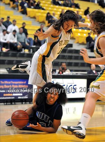 Thumbnail 2 in St. Joseph vs. Windward (CIF SS D4A Final) photogallery.