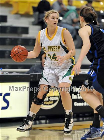 Thumbnail 3 in St. Joseph vs. Windward (CIF SS D4A Final) photogallery.