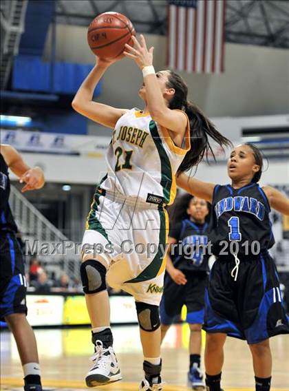 Thumbnail 3 in St. Joseph vs. Windward (CIF SS D4A Final) photogallery.