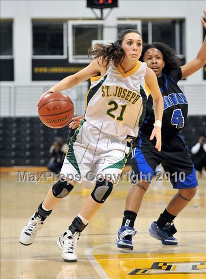 Thumbnail 1 in St. Joseph vs. Windward (CIF SS D4A Final) photogallery.