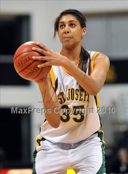 Thumbnail 3 in St. Joseph vs. Windward (CIF SS D4A Final) photogallery.